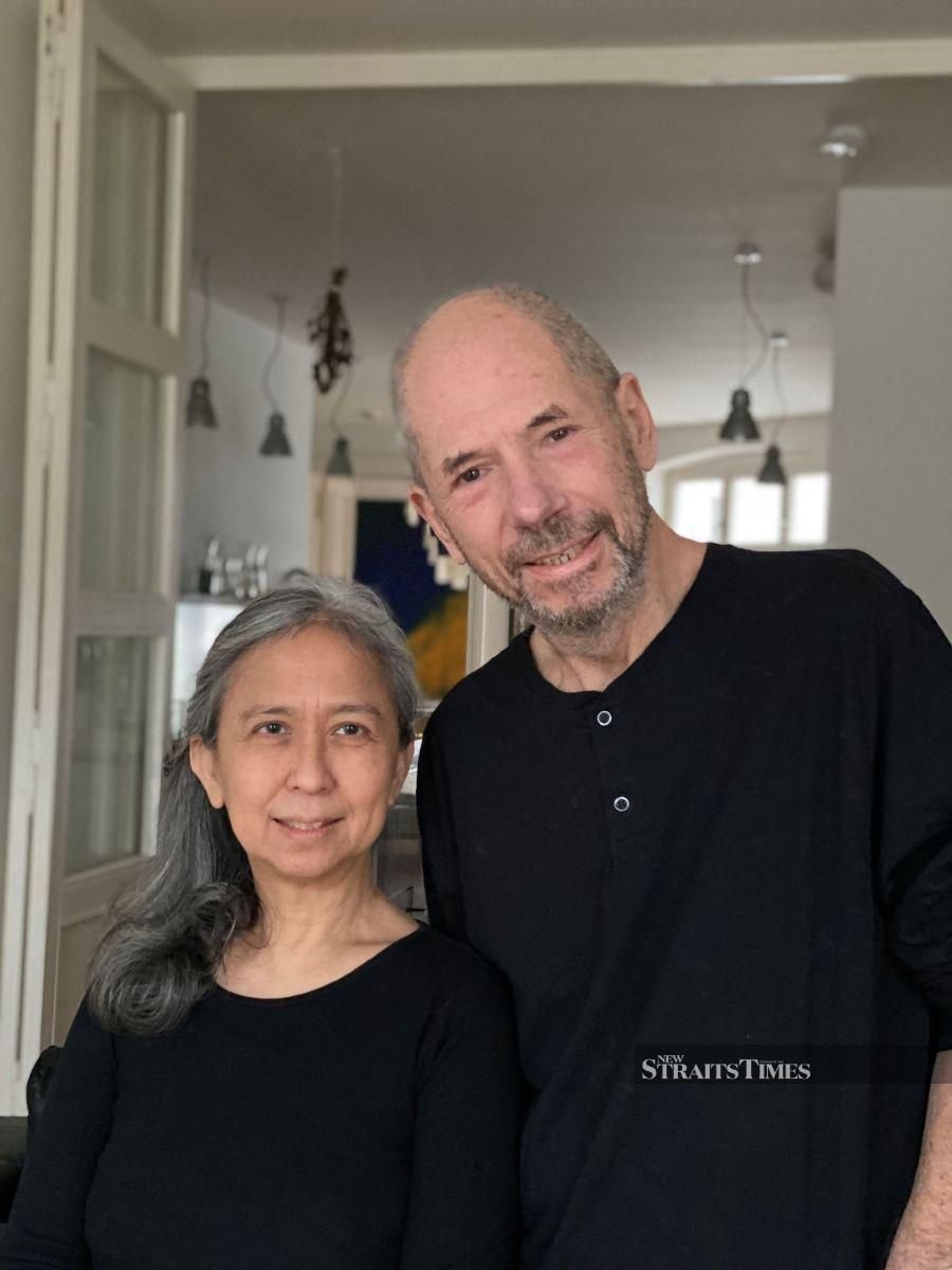  Zakiah and Baethe in their apartment in Prenzlauer Berg, Berlin, where they host thematic Malaysian food events.