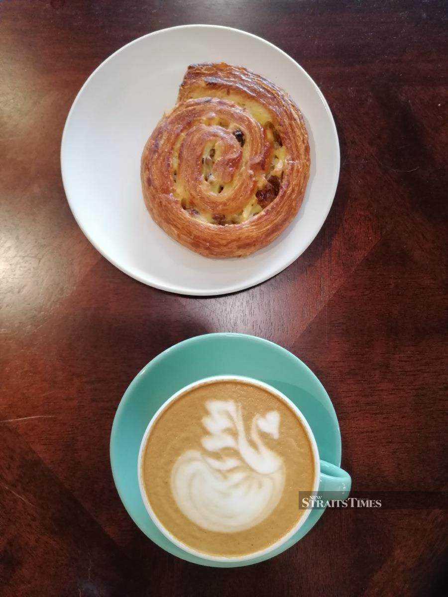  Coffee and pastries at Feeka.