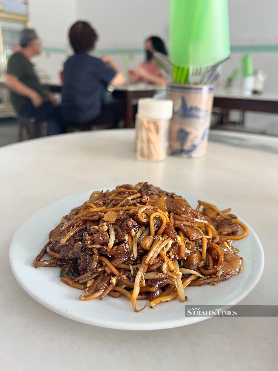  The writer’s delicious kuey teow mee served up by uncle Ng.