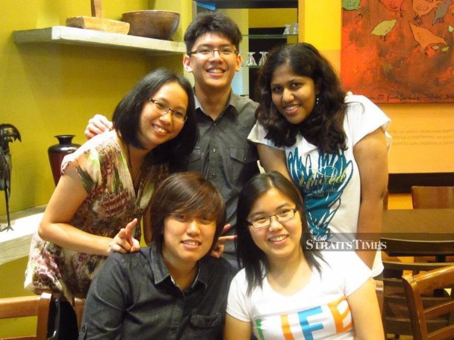  With her batch mates at Universiti Malaya.