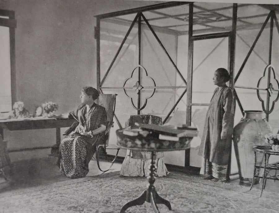 Margaret and her servant in the Astana’s morning room.