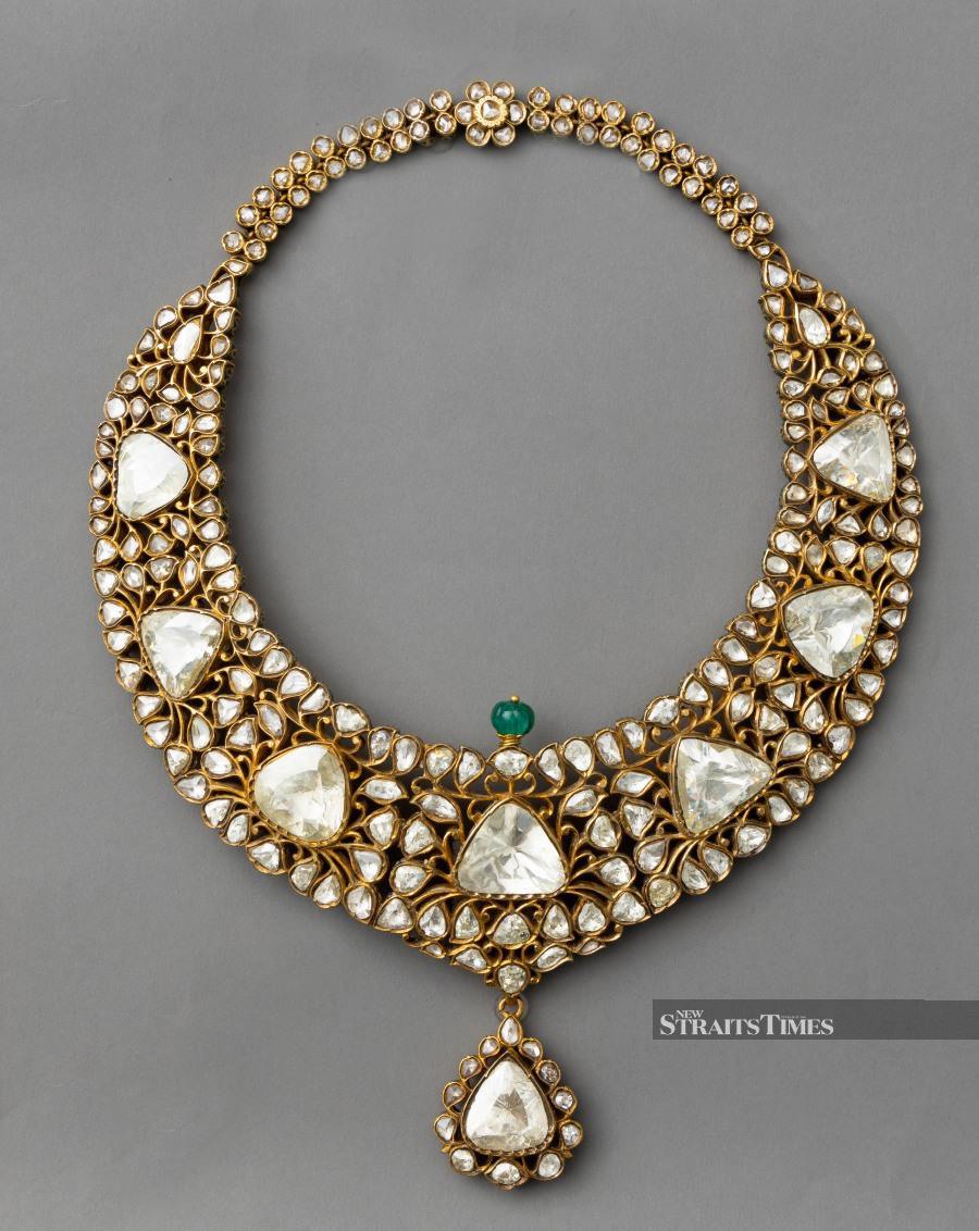  This necklace from the Nizams of Hyderabad is in the Islamic Arts Museum Malaysia.