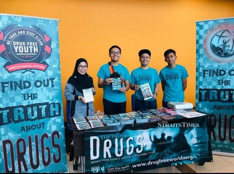  Khai Aziz and his team advocate for a drug-free lifestyle at various events.