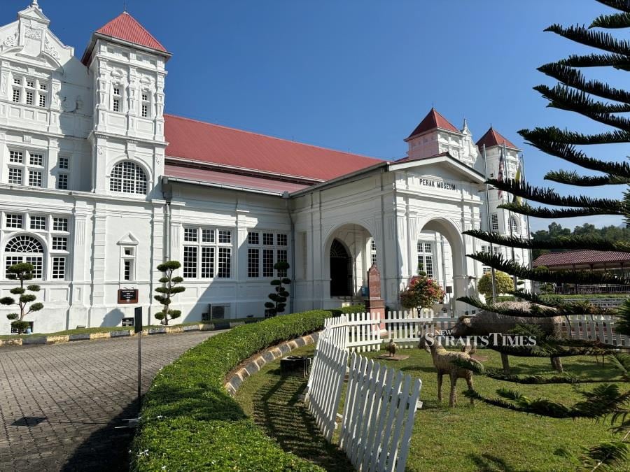  Perak Museum in Taiping is the oldest museum in the country.
