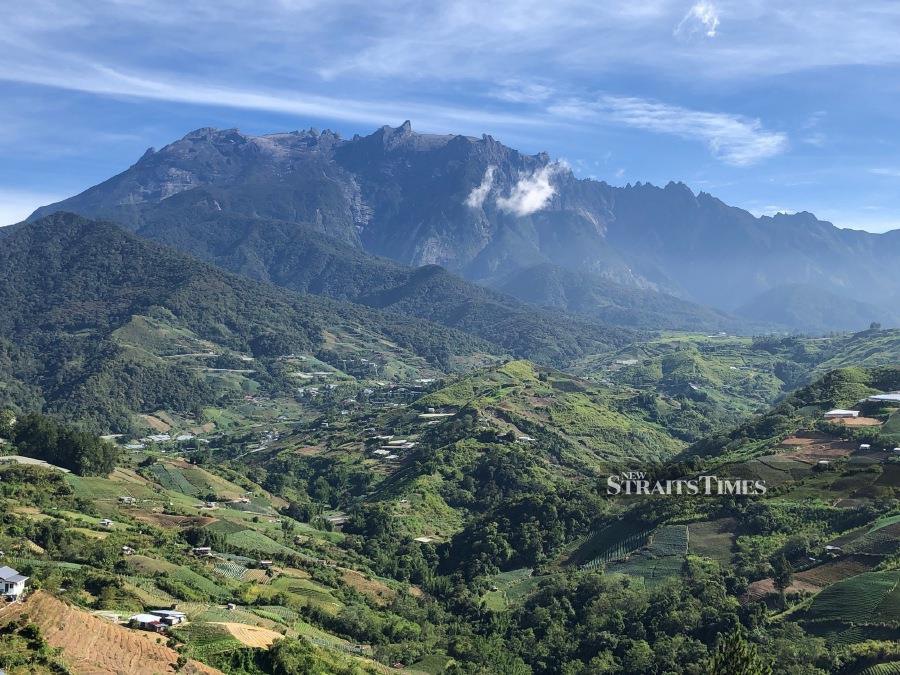  The foothills of Mount Kinabalu seen from Kundasang.