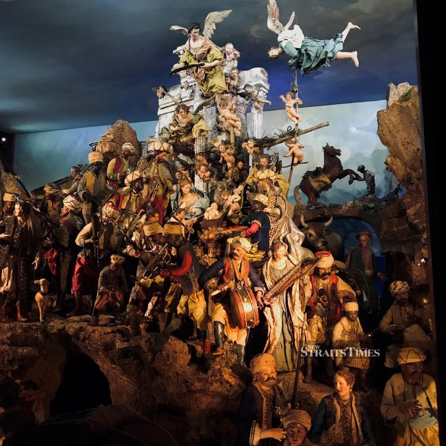  The largest Nativity scenes are from Naples, including this 5-metre-wide example with Ottoman musicians. Courtesy of COLNAGHI.