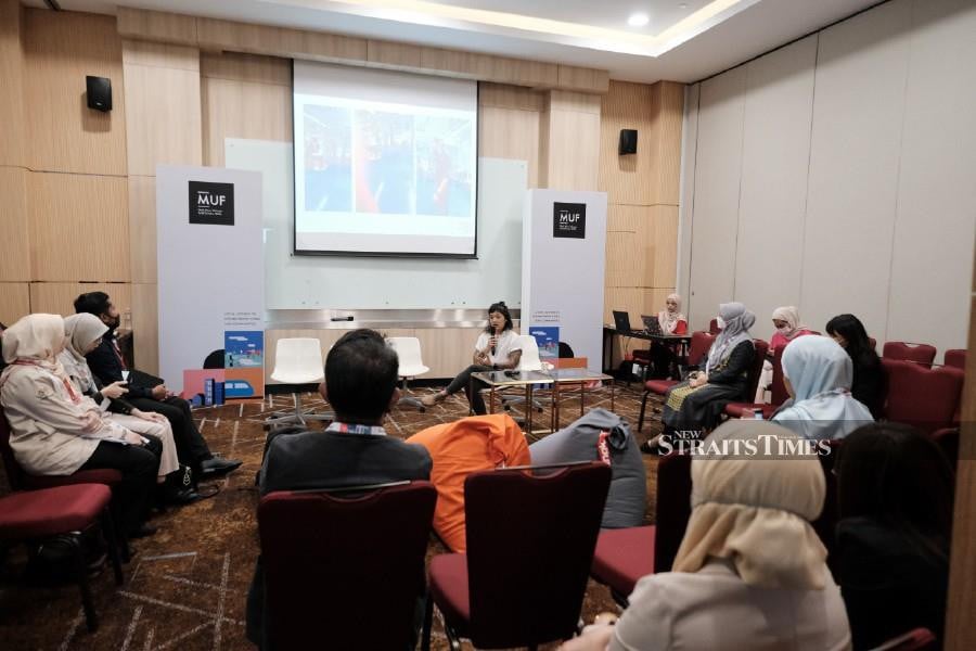  Delivering a keynote address on the topic ‘Being Autistic and Our Built Environment’ at the Malaysian Urban Forum 2022.