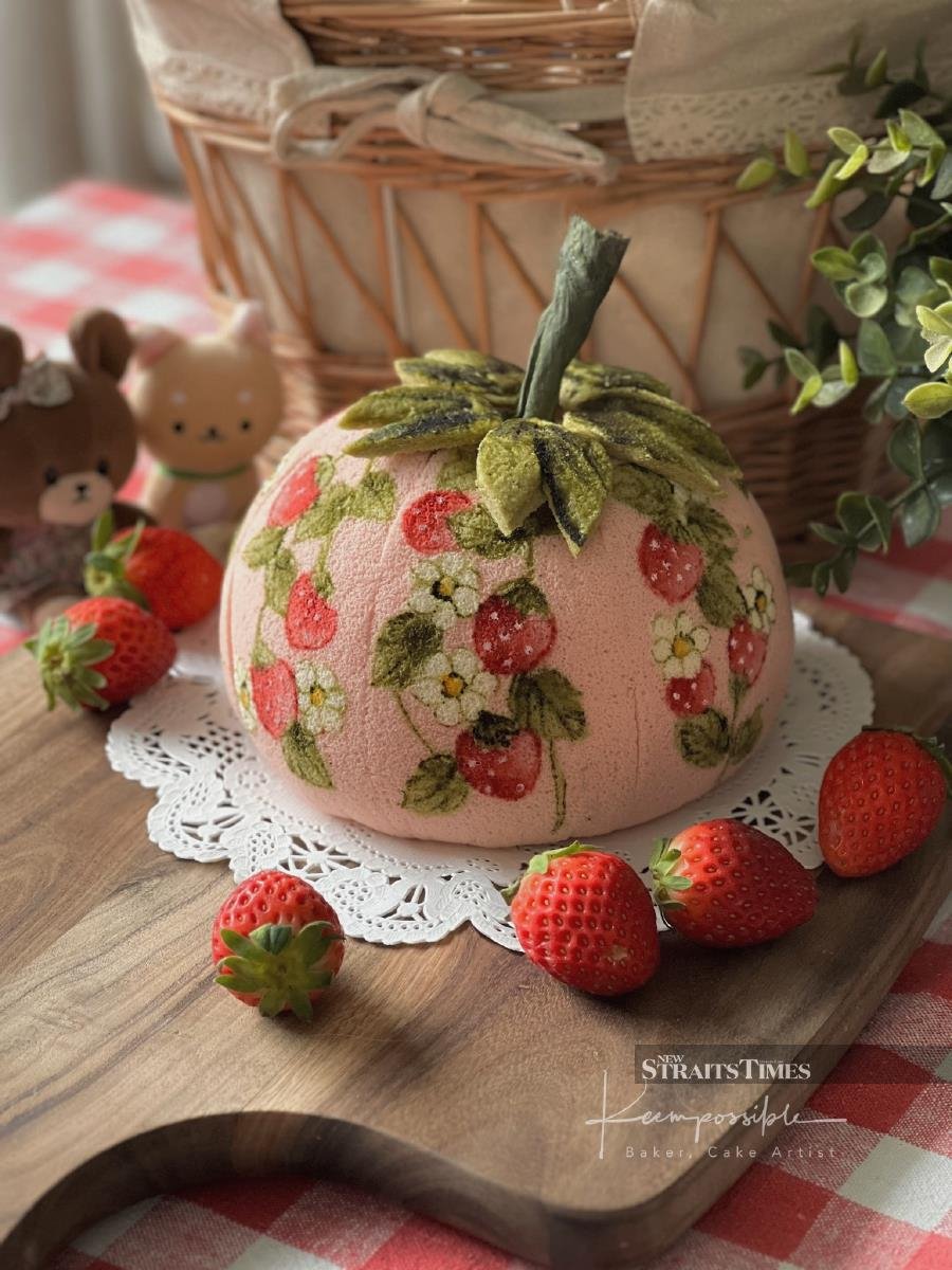  Strawberry Dome cake.