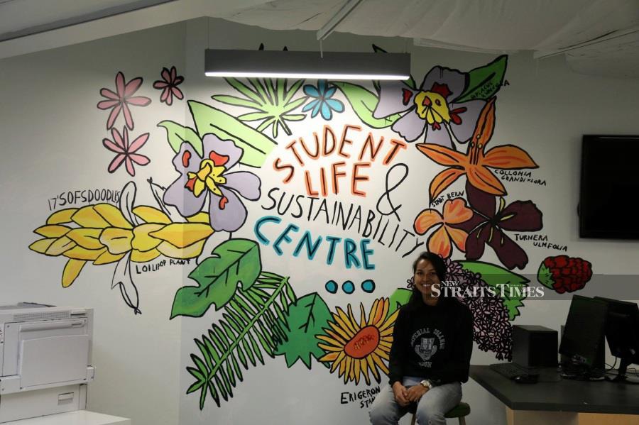 Sofia painted this mural at the University of British Columbia, Student Life & Sustainability Centre in 2017.