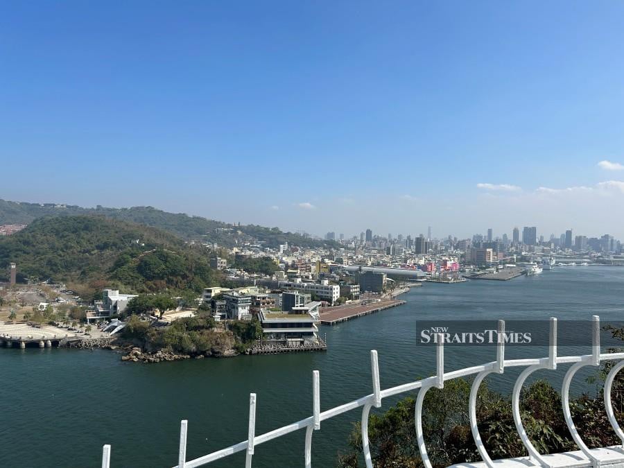 A sweeping view of Kaohsiung City and its bustling harbour from the Cijin Lighthouse.