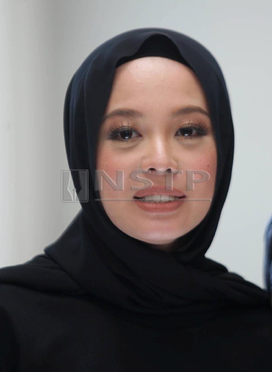  Showbiz Vivy  Yusof  honoured to be subject of case study 