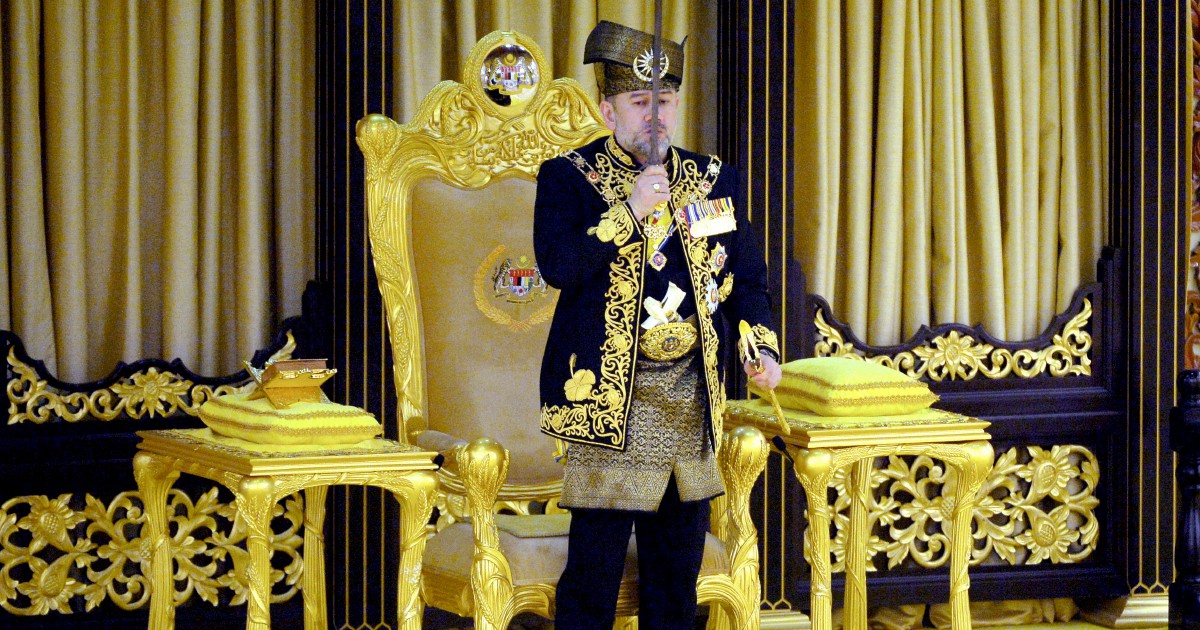 People of Kelantan stunned over Sultan Muhammad V's ...