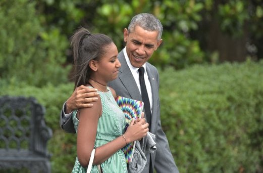 ‘Dad-in-chief’ Obama takes daughters for night out in Big Apple | New ...