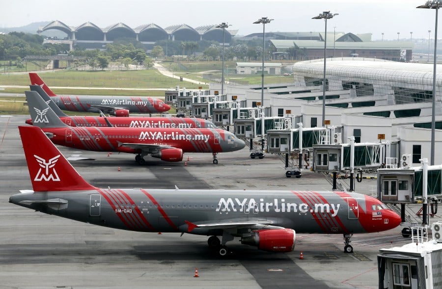 AirAsia Aviation Group Ltd group chief executive officer (CEO) Bo Lingam said AirAsia is talking to all eight of MYAirline’s aircraft lessors to determine the final number of aircraft that the budget carrier will be taking. NSTP/MOHD FADLI HAMZAH