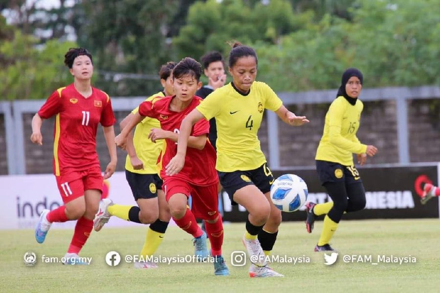 Vietnam put half-a-dozen goals past 'poor' Malaysia | New Straits Times ...