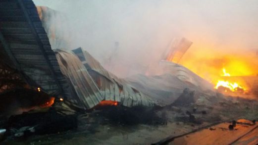 15 firemen managed to control the 6am fire. Courtesy pix. 