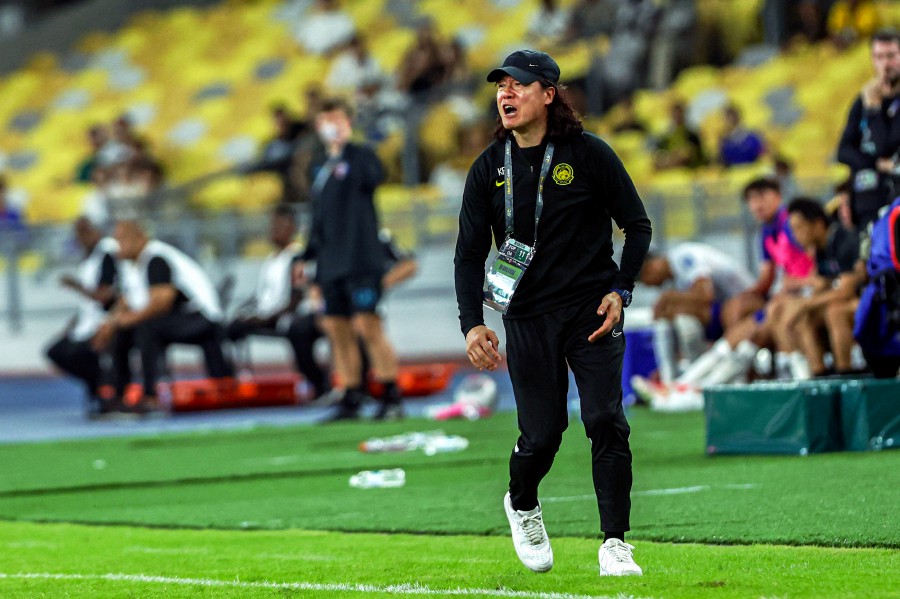 KUALA LUMPUR: Though Malaysia failed to qualify for the pre-World Cup third round, FAM will stick with Kim Pan Gon as national chief coach. — BERNAMA 