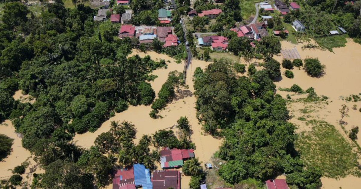 Flood evacuees in Perak down to 100 at 8am | New Straits Times