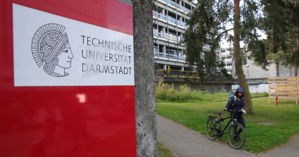 Attempted murder probe over German university 'poison attack'