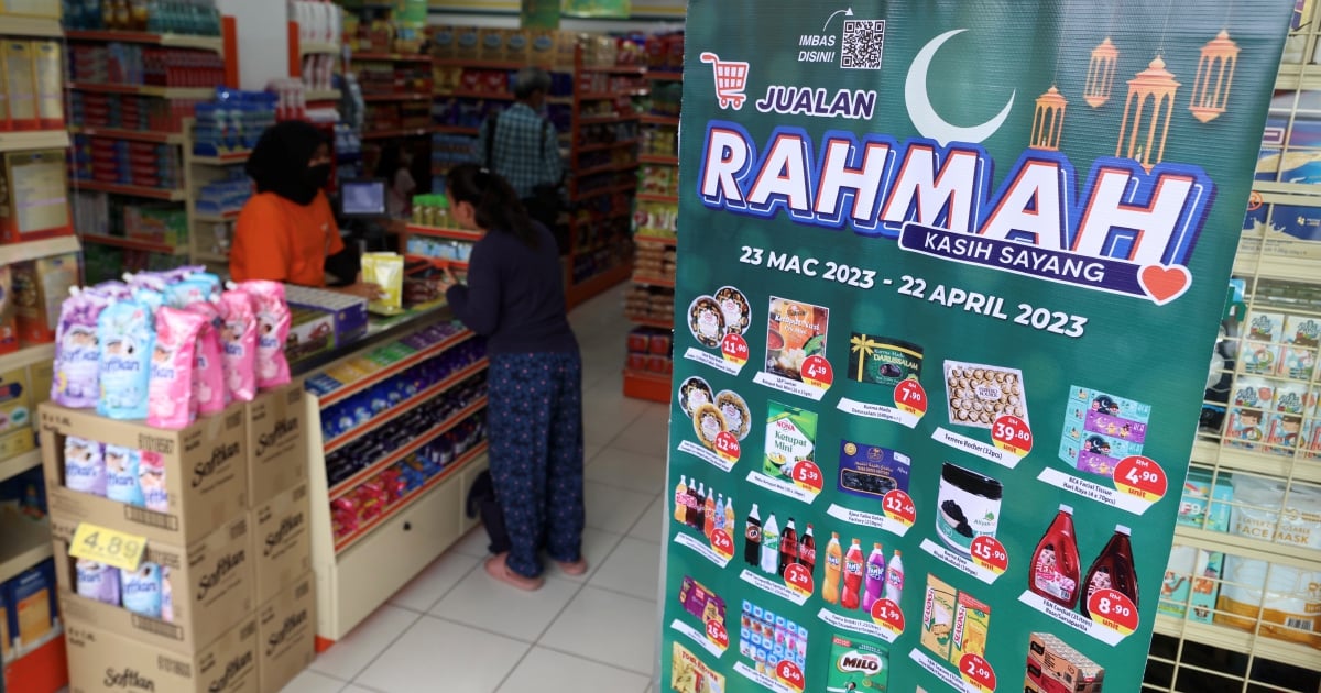 99 Speed Mart Director Lauds Rahmah Sale Move 