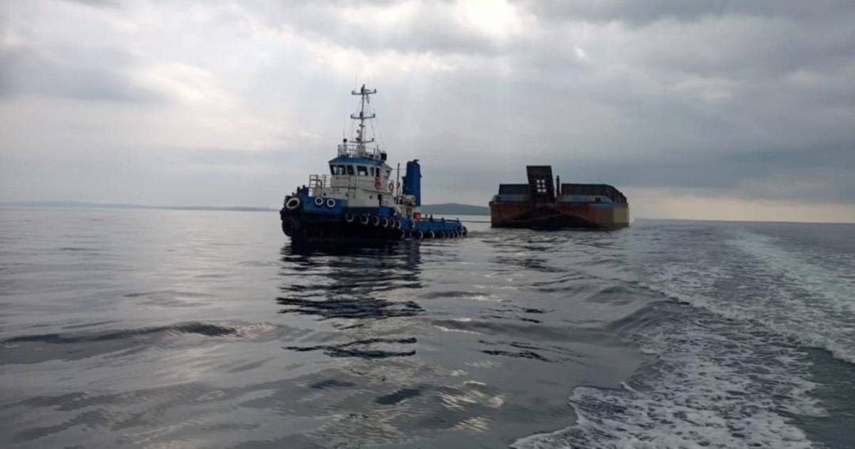 Tug boat, barge seized in Labuan for operating with expired license ...