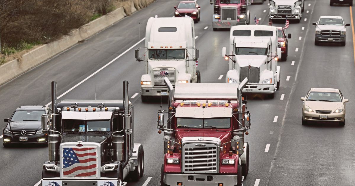 US announces new emissions standards for trucks and buses