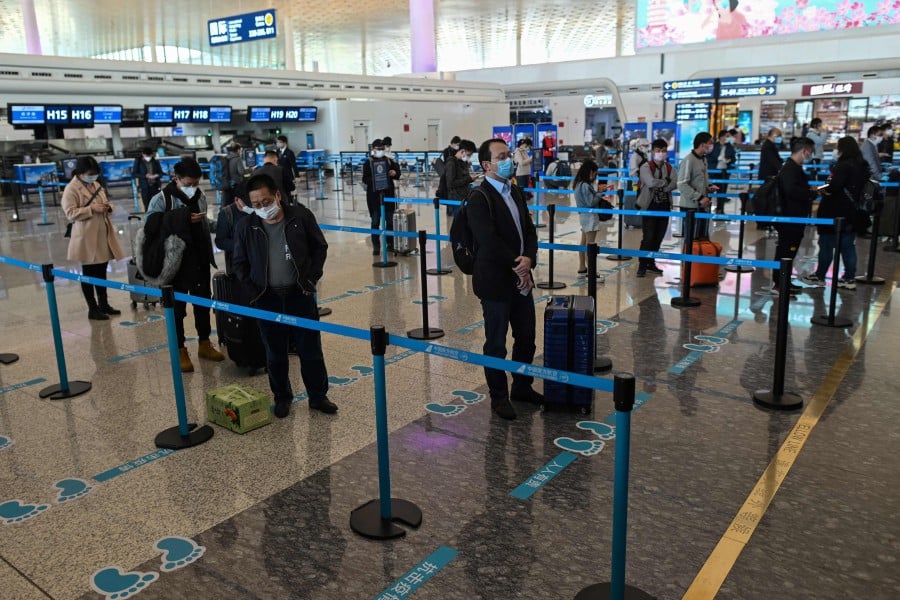 Thousands leave virus-hit Wuhan as outbound travel ban lifted ...