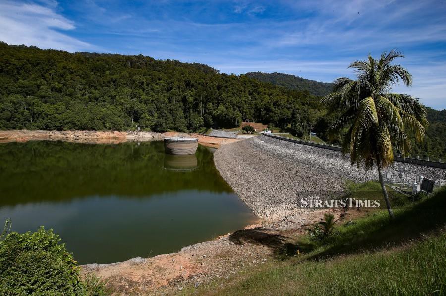 Water levels at dams in Penang are considered “not safe”, until the next rainfall. NSTP file pic