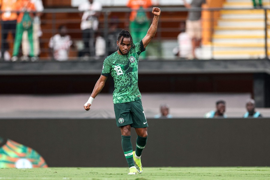 Nigeria's forward #18 Ademola Lookman celebrates scoring his team's first goal during the Africa Cup of Nations (CAN) 2024 quarter-final football match between Nigeria and Angola at the Felix Houphouet-Boigny Stadium in Abidjan. -AFP/FRANCK FIFE