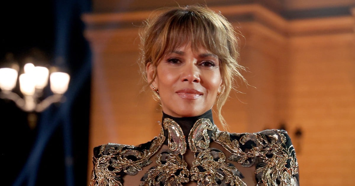 Halle Berry Confronts Stigma Around Menopause | New Straits Times