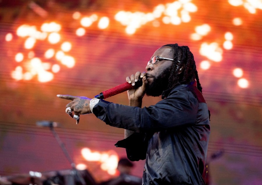 (FILE PHOTO) Burna Boy performs onstage at the Coachella Valley Music & Arts Festival in Indio, California, US on April 21, 2023. The Nigerian singer Burna Boy became the first African artist to sell out a US stadium when he played at New York’s Citi Field last summer. -REUTERS/Aude Guerrucci