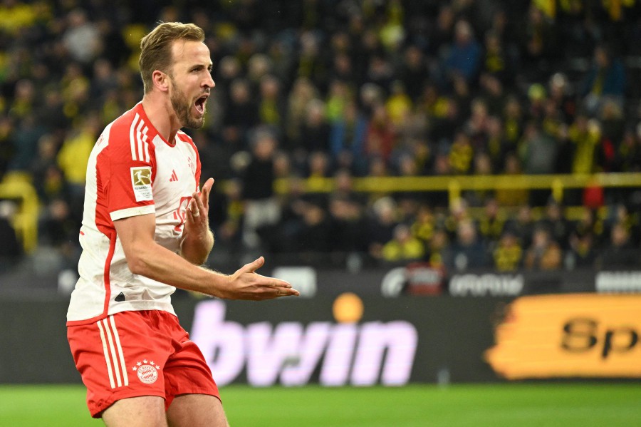 Bayern strikes late to snatch Bundesliga title from Dortmund –