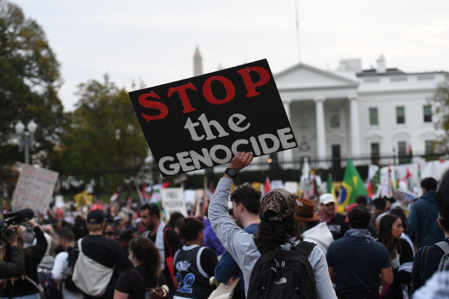 Demonstrators gather in front of the White House during a rally in support of Palestinians in Washington, DC. Thousands of people, both Israeli and Palestinians, have died since October 7, 2023. -AFP/OLIVIER DOULIERY