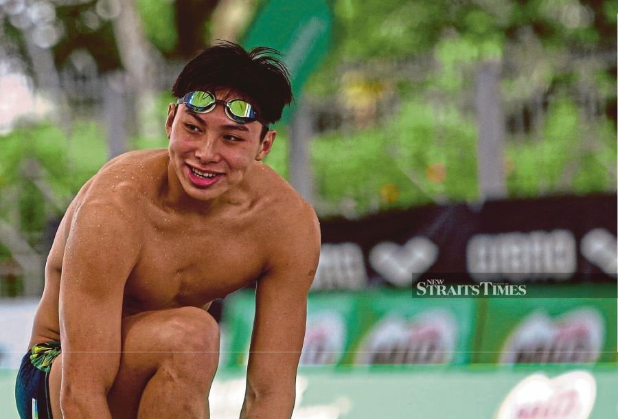 Swimmer Khiew Hoe Yean hopes the push from Australian world champion Sam Short will help him qualify for the Paris Olympics. -NSTP/HAZREEN MOHAMAD
