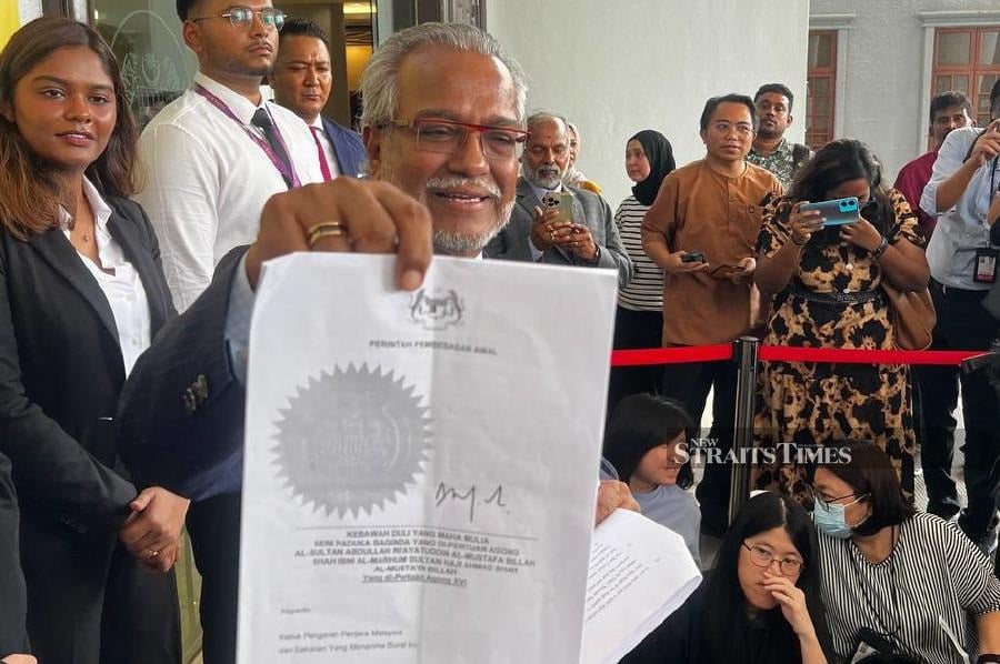 Former prime minister Datuk Seri Najib Razak will submit a fresh application for a Royal Pardon. -NSTP