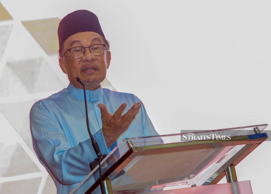 Prime Minister Datuk Seri Anwar Ibrahim ‘Majlis Amanat Khas YAB Perdana Menteri bersama Penjawat Awam Negri Sembilan’ in Seremban. -NSTP/AZRUL EDHAM