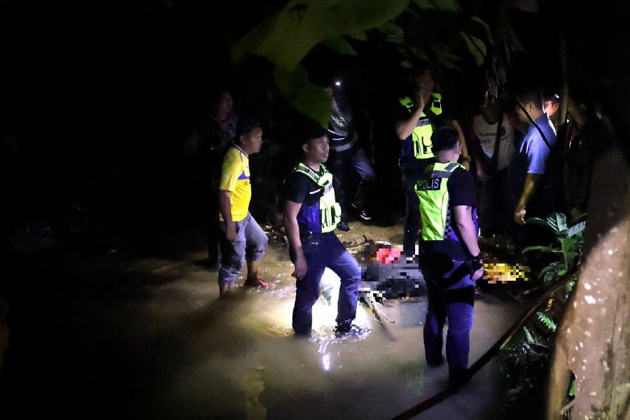 Police had search a riverbank twice before discovering Zayn Rayyan Abdul Matiin’s body at the same area just 200m from where he had last been seen by his mother. -BERNAMA PIC