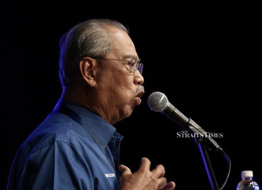 Perikatan Nasional (PN) chairman Tan Sri Muhyiddin Yassin says the party needs to take a new approach to win over non-Malay voters, which may increase votes by 5 to 10 per cent if successful. - NSTP pic