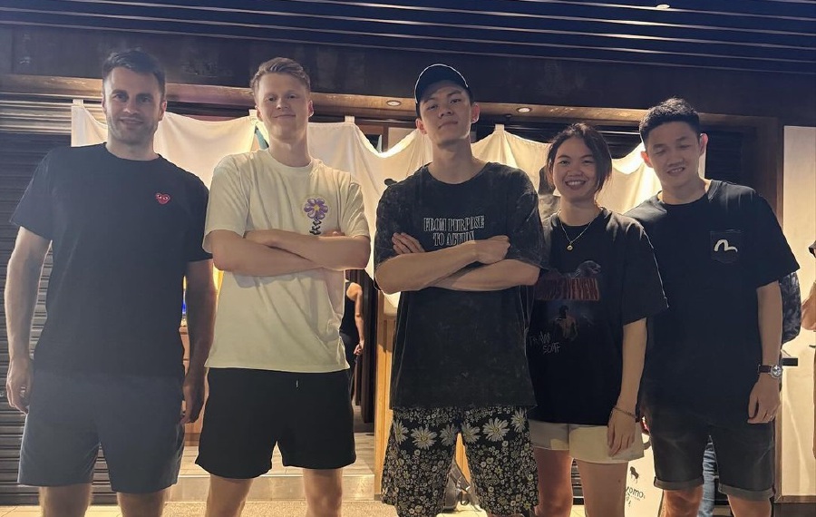 Anders Antonsen and Lee Zii Jia (second and third from left) meeting up for dinner in town with Joachim Persson (Antonsen's coach), Liew Daren and Lee Zii Yii (Zii Jia's sister and manager). -PIC CREDIT: INSTAGRAM/ANDERS_ANTONSEN