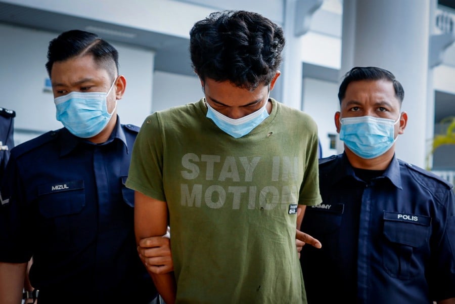 An Indonesian man was charged in the Ayer Keroh magistrate’s court with the murder of his employer. -BERNAMA PIC