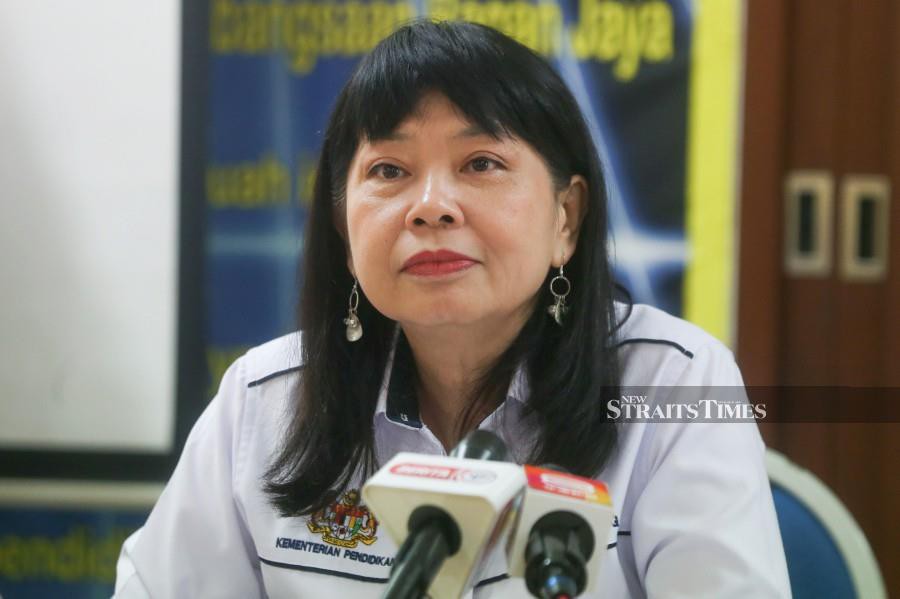 Deputy Education Minister Lim Hui Ying (pic) said the ministry had already identified is investigating an incident where a pupil at a school in the East Coast became emotionally disturbed and refused to go to school after being bitten by a teacher. -NSTP/DANIAL SAAD