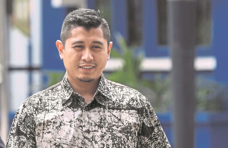 Perikatan Nasional’s Muhammad Hilman Idham (pic) will remain as Gombak Setia assemblyman after the Ipoh High Court dismissed an election petition brought by Mohd Shaffie Omar. -BERNAMA PIC