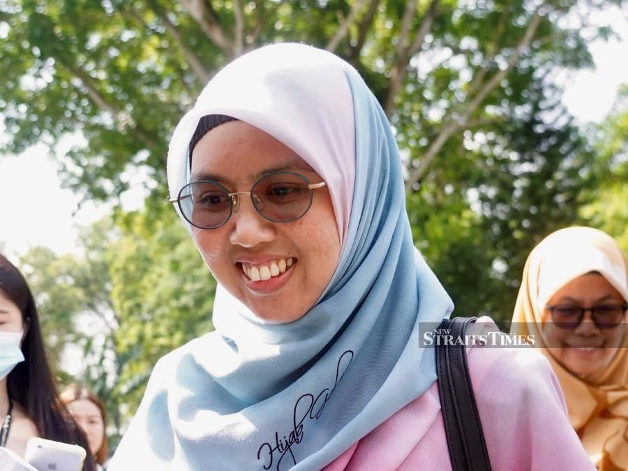 Pas lawmaker Dr Siti Mastura Muhammad (pic) was in Bukit Aman to record her statement regarding the alleged defamatory remark made against DAP. -NSTP/FATHIL ASRI