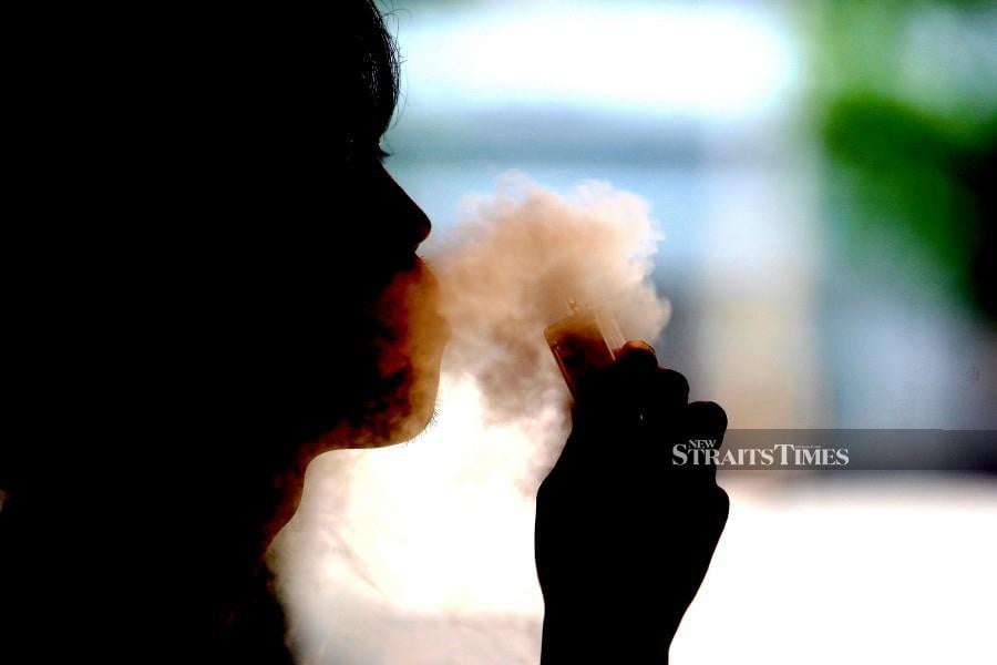 The postponement of the tabling of the Control of Smoking Product for Public Health Bill 2023 will only lead to more young people developing smoking habits. -NSTP FILE/ FAIZ ANUAR