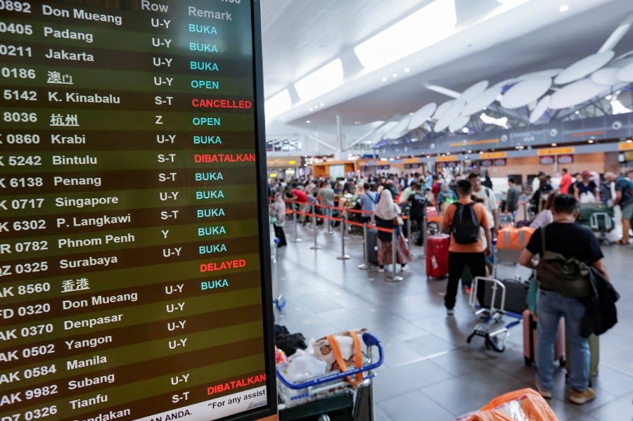 Malaysian Aviation Commission (Mavcom) believes that the newly-introduced airport transfer fee is fair to Malaysia Airports Holdings Bhd (MAHB) and it will not affect passenger traffic numbers into the country.  NSTP/AIZUDDIN SAAD
