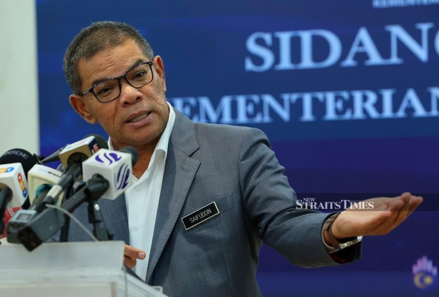 Home Minister Datuk Seri Saifuddin Nasution says applicants for Malaysian citizenship will be provided with explanations in the event their applications get rejected. - NSTP pic