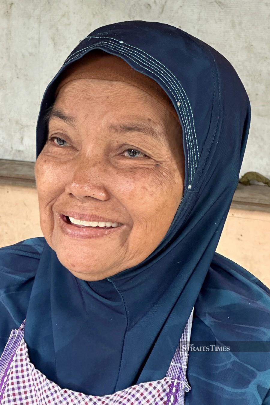 Among the villagers affected by the court order include 68-year-old Samiyah Umri who has yet to secure rental accommodation due to financial constraints. -NSTP/SAIFULLIZAN TAMADI