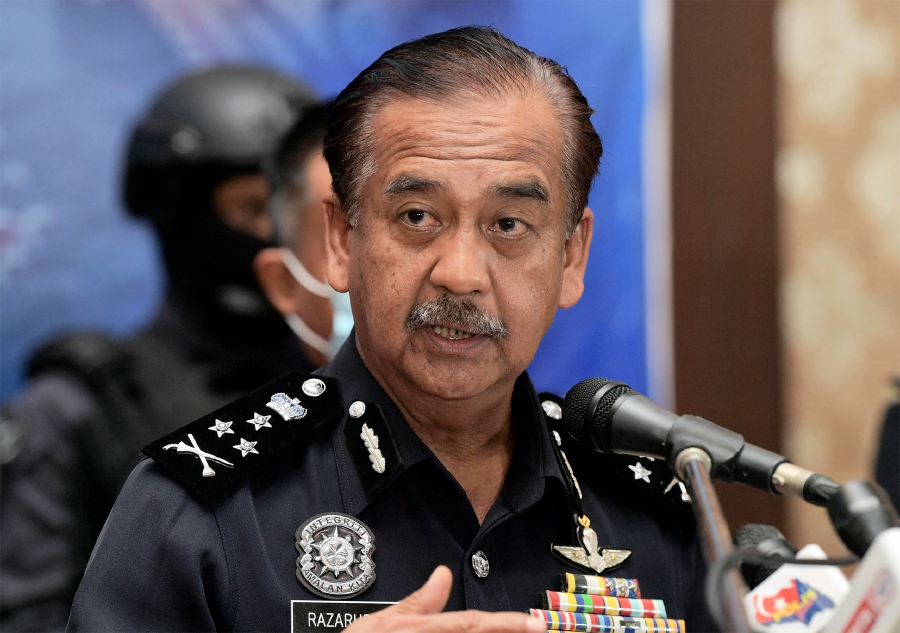 (FILE PHOTO) Inspector-General of Police Tan Sri Razarudin Husain said the entertainment centre did not possess a valid licence for its operations and misused a restaurant licence issued by Kuala Lumpur City Hall. -BERNAMA FILE