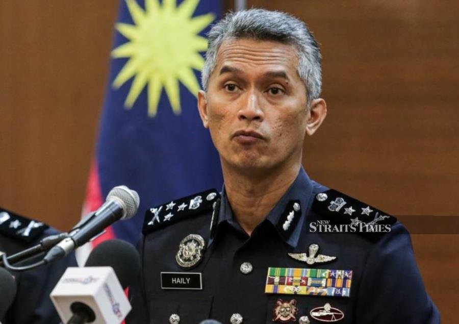 Criminal Investigation Department (CID) director Datuk Seri Mohd Shuhaily Mohd Zain (pic) told reporters in a press conference at the Police Headquarters in Bukit Aman that the police are still waiting for Wahab to step forward and assist with the investigation. -NSTP/HAZREEN MOHAMAD