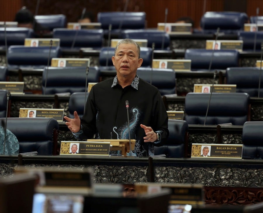 Deputy Prime Minister Datuk Seri Fadillah Yusof during a question and answer session at Dewan Rakyat. -BERNAMA PIC